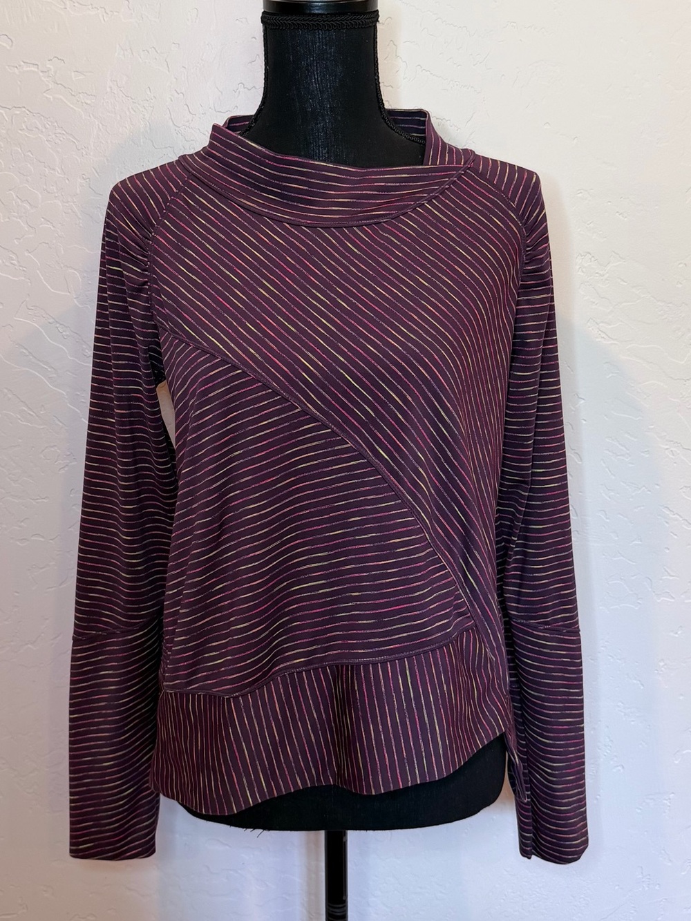 Alicia Pullover Long Sleeve Top